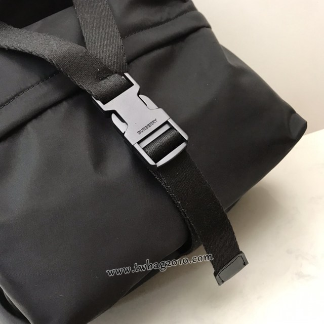 Burberry專門店新款實用型雙肩包 巴寶莉Vintage復古格紋尼龍男士雙肩包 yxb1448